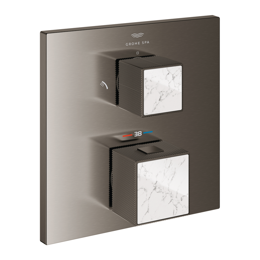 Thermostatic shower mixer for 2 outlets with integrated shut off/diverter valve